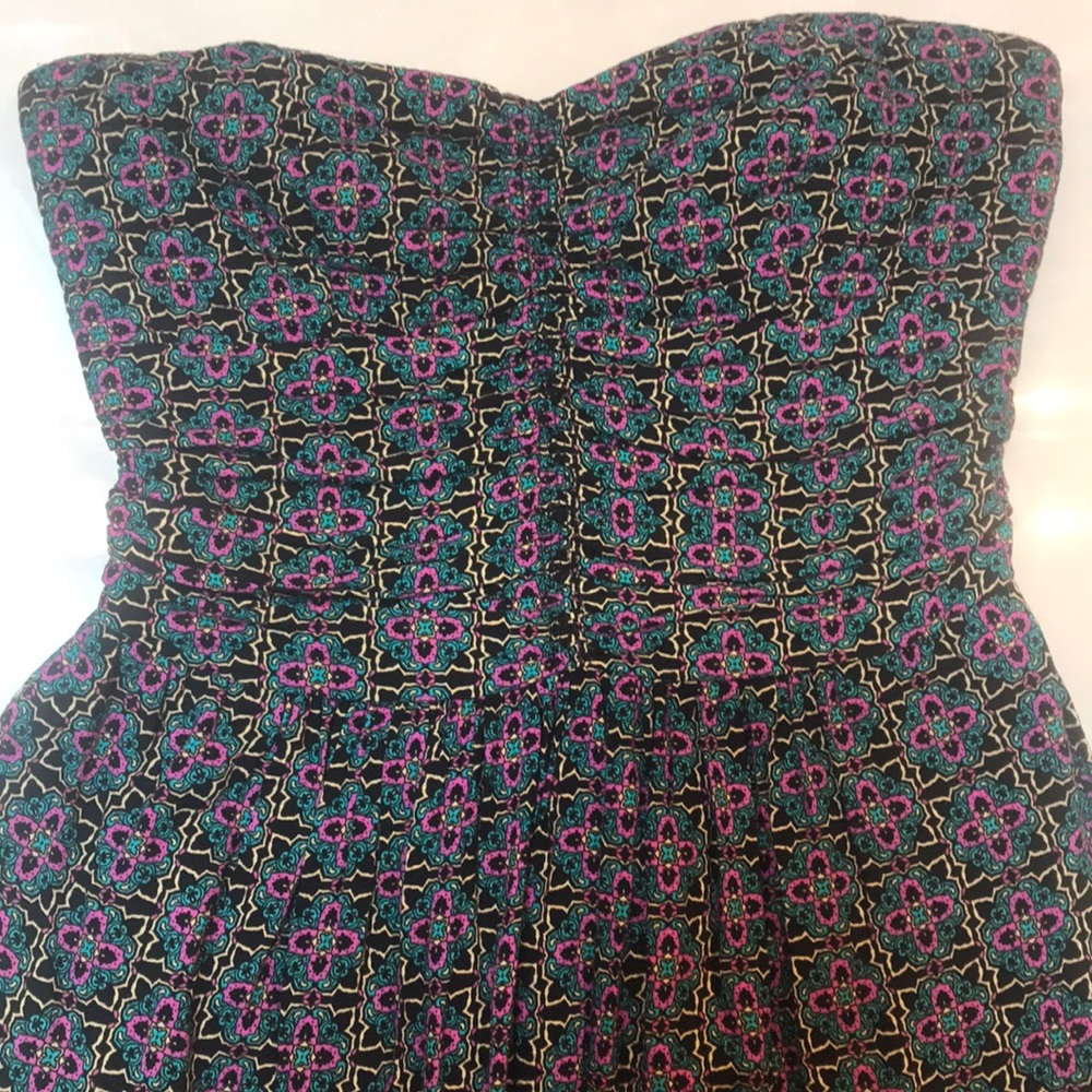 Xhilaration dress with Kaleidoscope pattern